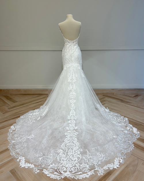11305 by Teresa Couture